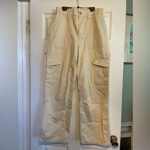 BDG Women’s size 28 cream cargo pants. Purchased from Urban Outfitters